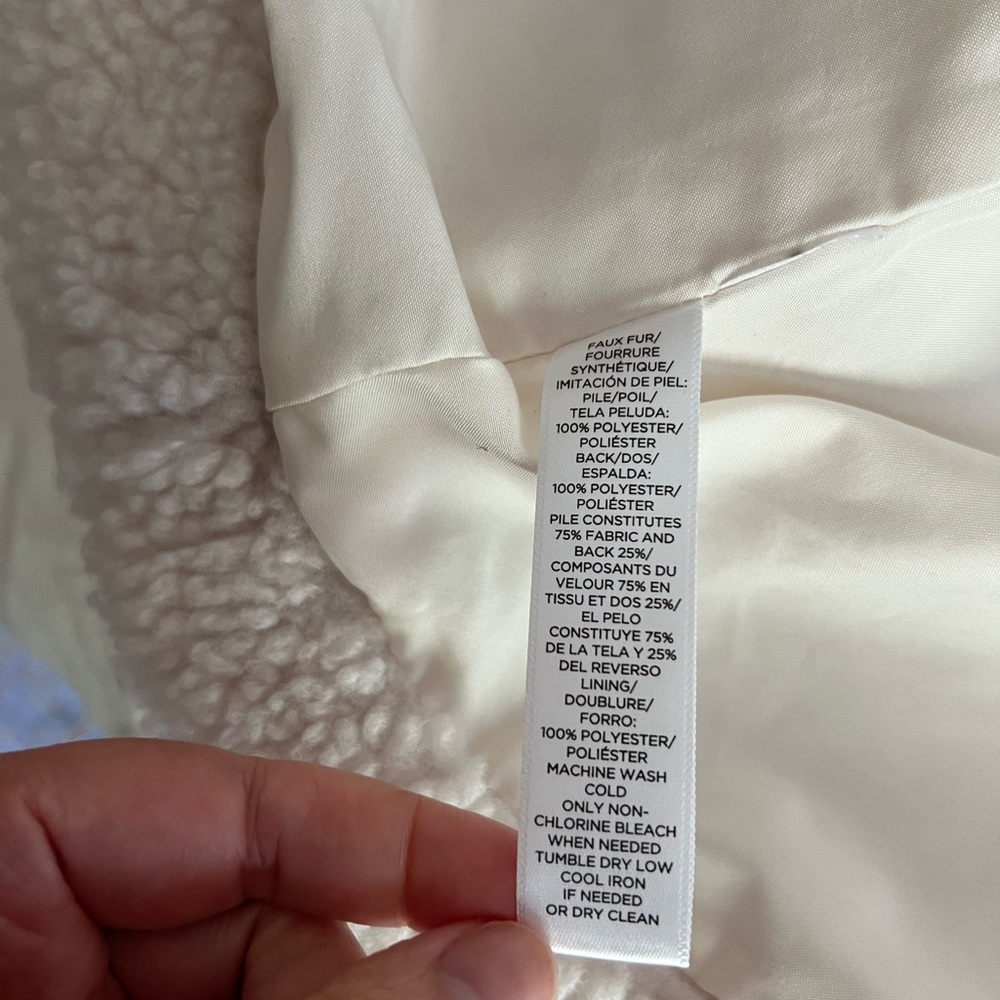 Final Price - LOFT Cream Sherpa Jacket - Picture 6 of 7